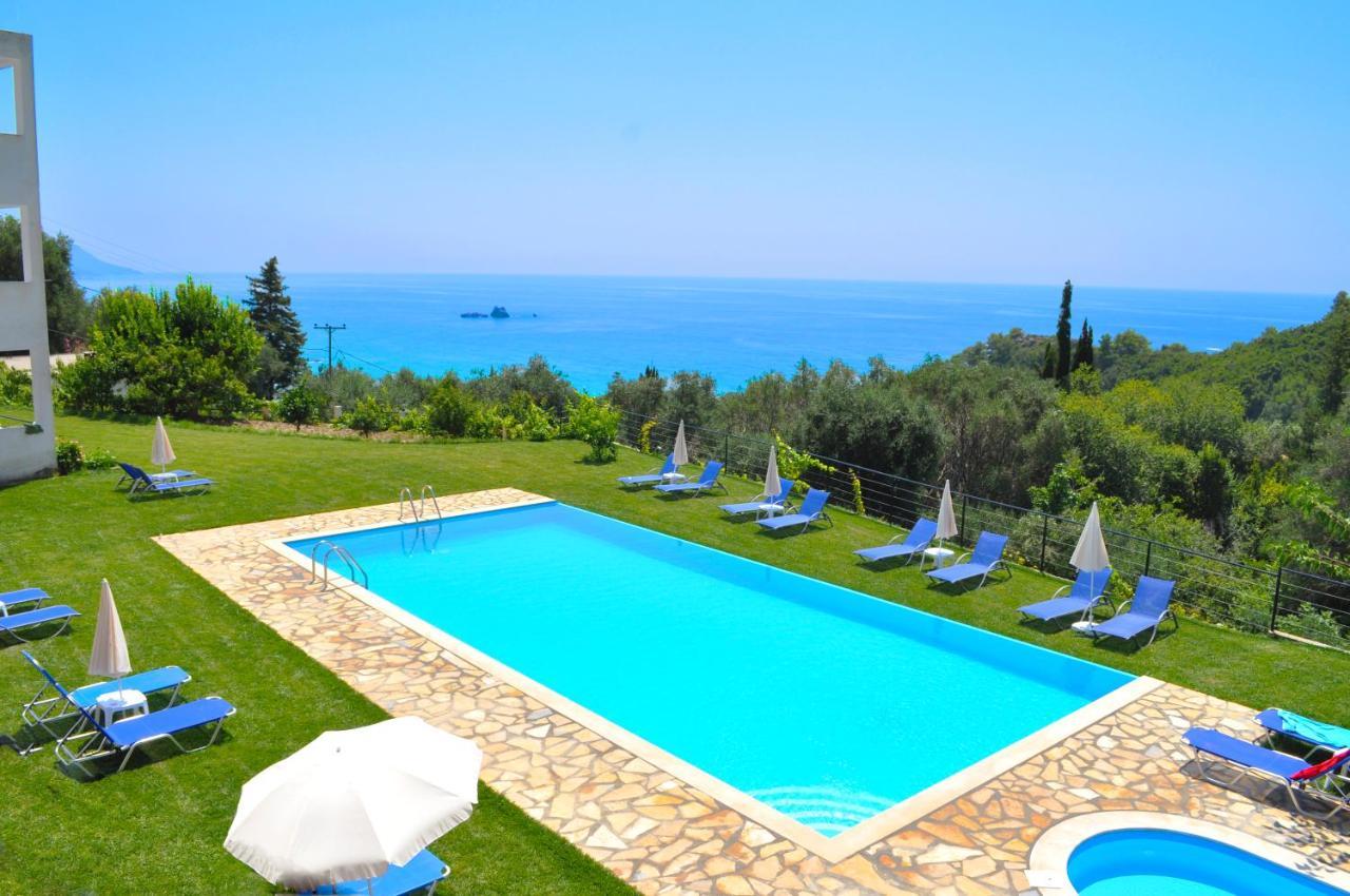Luxury Loft Apartment With Pool - Pelekas Beach, Corfu Kültér fotó