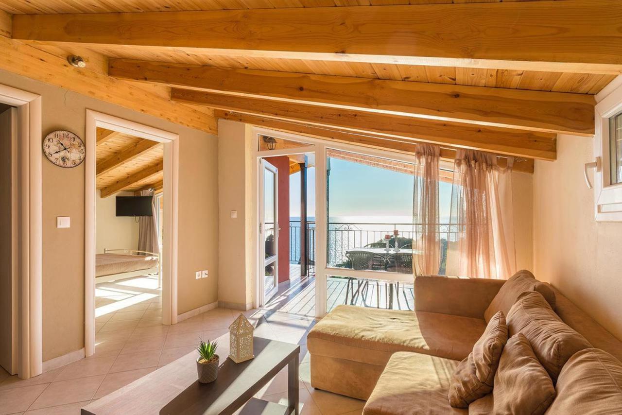 Luxury Loft Apartment With Pool - Pelekas Beach, Corfu Kültér fotó
